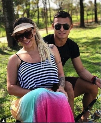 Chutó a jugador, le pegó y hasta le dejó sin camioneta