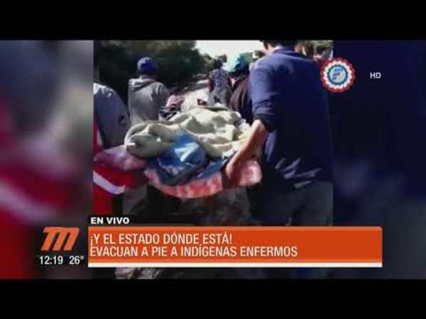 Trasladan a pie a indígena enfermo