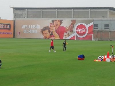 Perú cuida a Farfán - Deportes - ABC Color