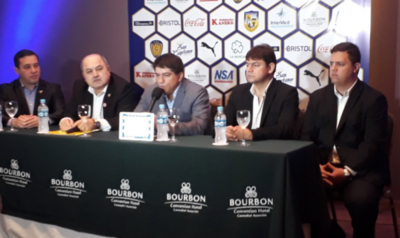HOY / Su loable labor le vale seguir al frente del club