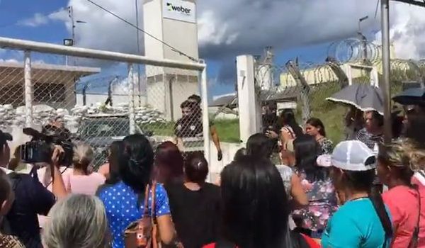 Enfrentamiento entre presos en cárcel deja de saldo 15 muertos