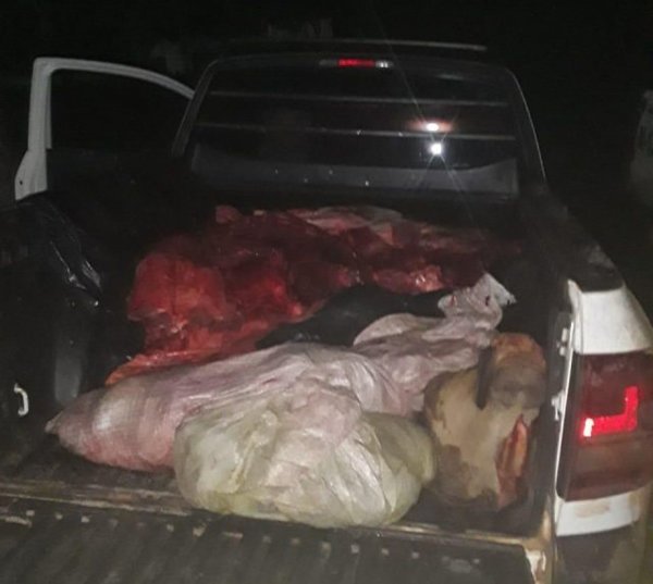 Demoran camioneta con carne en propiedad de titular de la ARP - Nacionales - ABC Color