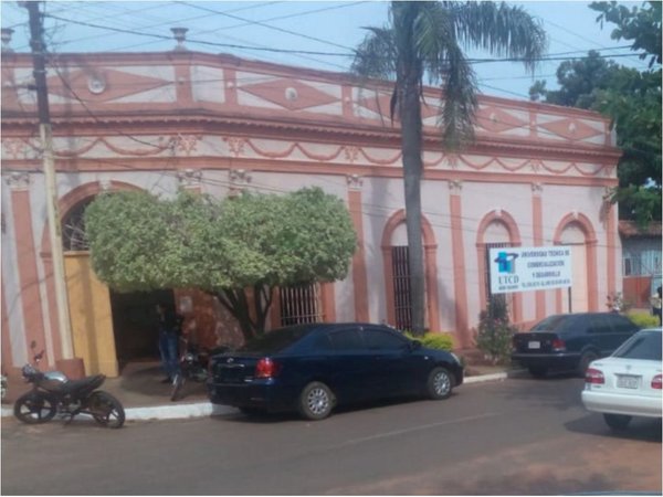 UTCD blanquea en sede central a futuros enfermeros de filial mau