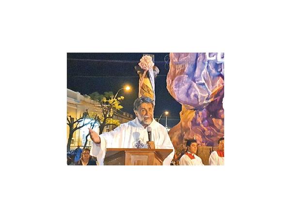 Sacerdote cuestiona a concepcioneros porque no solucionan la crisis política