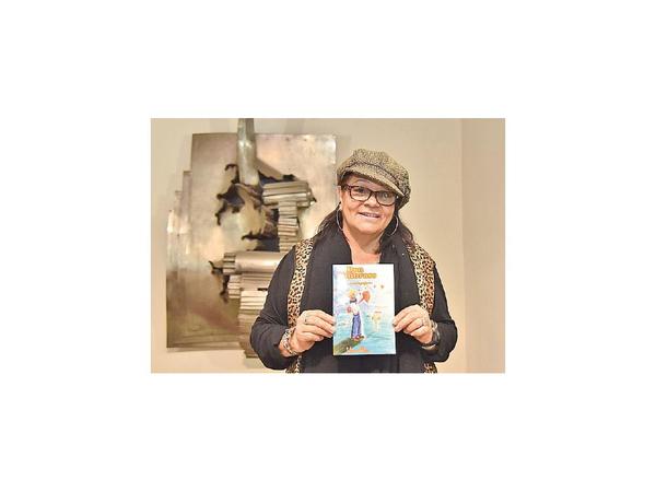 Autora nacional lanzó libro en Argentina