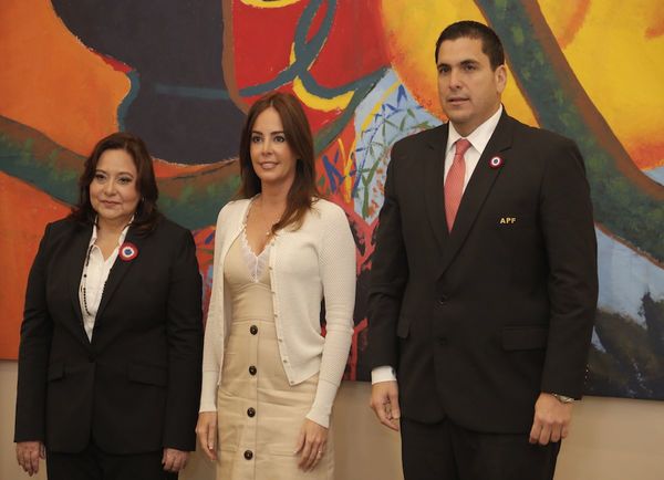 Una Albirroja solidaria