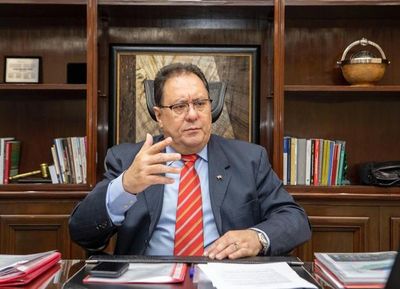 “Itaipú aporta US$ 600 millones al año al Tesoro y el 90% de la energía al país”