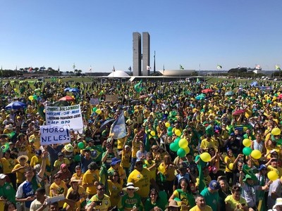 Con manifestaciones, Bolsonaro busca presionar al Congreso - ADN Paraguayo