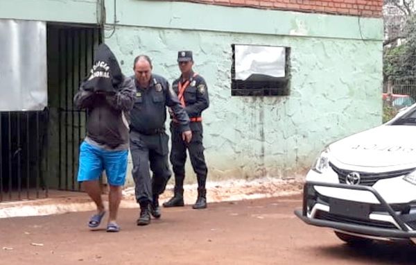 Un hombre casi mata a machetazos a su cuñado en el barrio Remansito