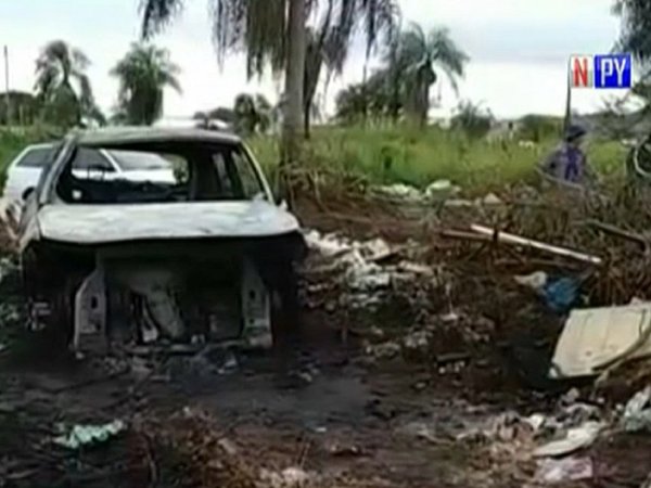 Hallan vehículo incinerado en PJC que habría sido utilizado en atentados