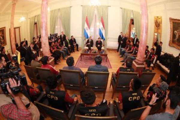 Jugadores de Puerto Diana fueron recibidos por Marito - ADN Paraguayo