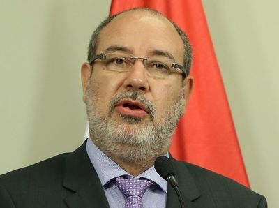 Comisión Lava jato crearon “entre gallos y medianoche”