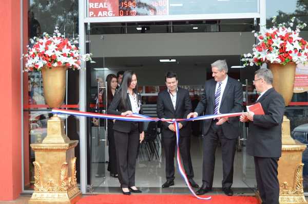 Financiera Solar inaugura una moderna sucursal en el Km 4