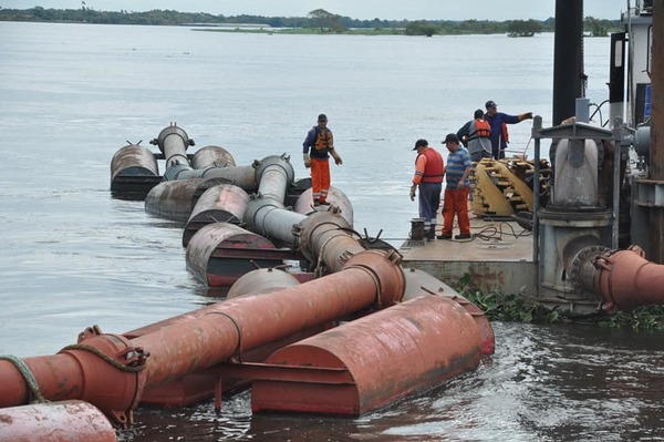 Draga de ANNP inició trabajo de refulado en puerto de Pilar - ADN Paraguayo