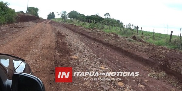 LLUVIAS DESTROZAN CAMINOS VECINALES E IMPIDEN QUE SEAN REPARADOS.