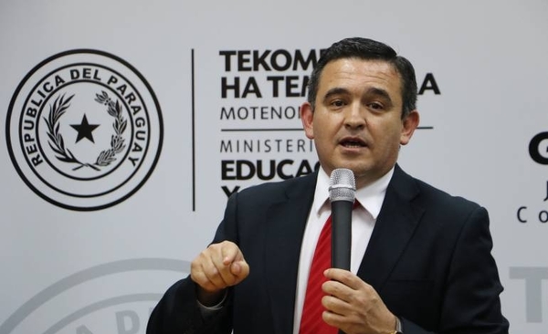HOY / Petta desmiente falta de docentes en aula y promete cubrir vacancias de jubilados