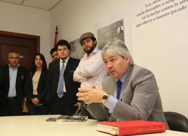 Museo de la Justicia recibió visita de universitarios