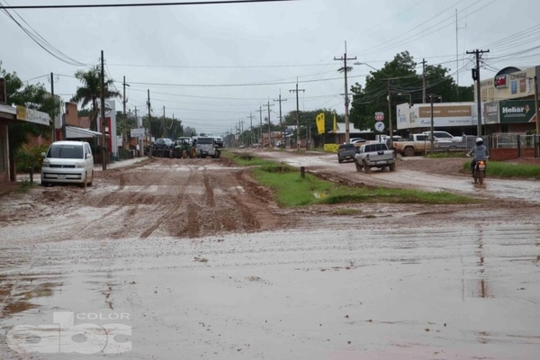 Lluvia embarra nuevamente calles y caminos chaqueños - Nacionales - ABC Color