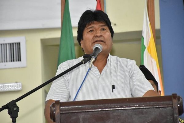 Evo Morales propone una «profunda reforma» de la Policía | .::Agencia IP::.