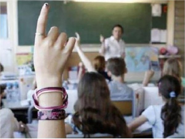 Ministerio de Salud: Educación sexual aún debe llegar a más adolescentes