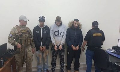 Expulsan a cuatro extranjeros sancionados por la ley migratoria