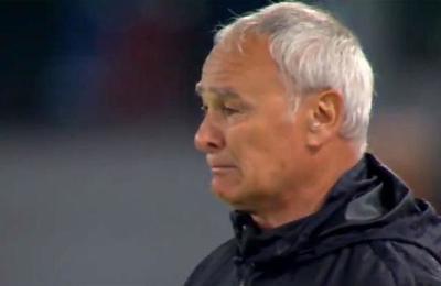 El lienzo que emocionó hasta las lágrimas a Claudio Ranieri en pleno partido - C9N