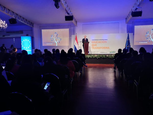 Resaltan colaboración de la Unión Europea en estrategias educativas - .::RADIO NACIONAL::.