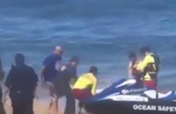 Turista muere tras ser atacado por un tiburón: le arrancó una pierna mientras nadaba - C9N