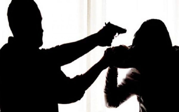 Delincuentes disparan a una embarazada en asalto - ADN Paraguayo