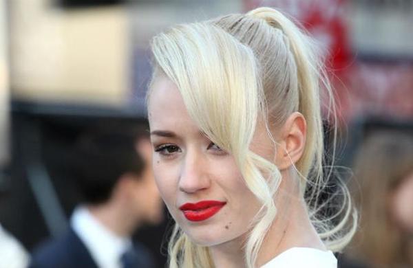 Iggy Azalea dice sentirse 'violada' tras sufrir filtración de fotos en topless - C9N