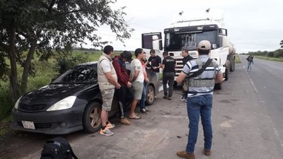 Interceptan camión cisterna cargado con marihuana en el Chaco - Digital Misiones