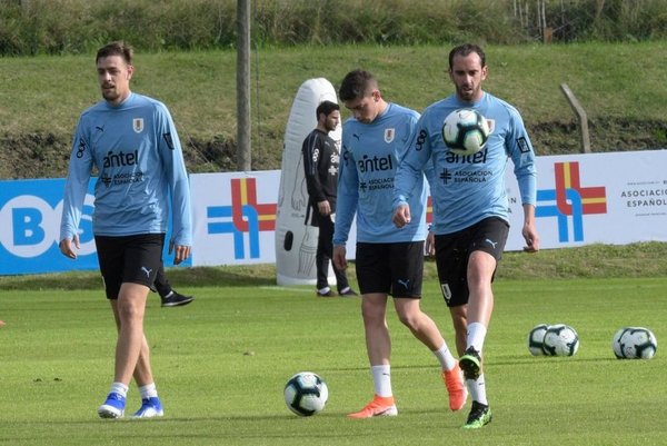 Uruguay entrena a la expectativa de Suárez - Deportes - ABC Color