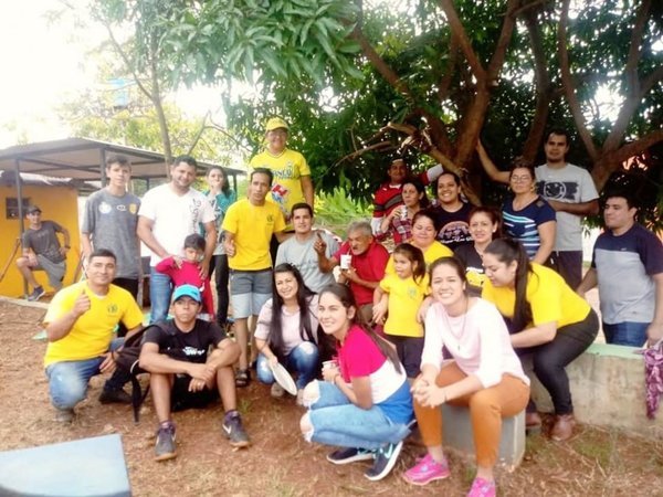 Abuelo en estado de abandono recibió serenata y se emocionó