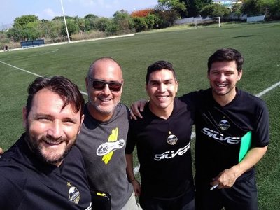 Salvador Cabañas vuelve al fútbol mexicano