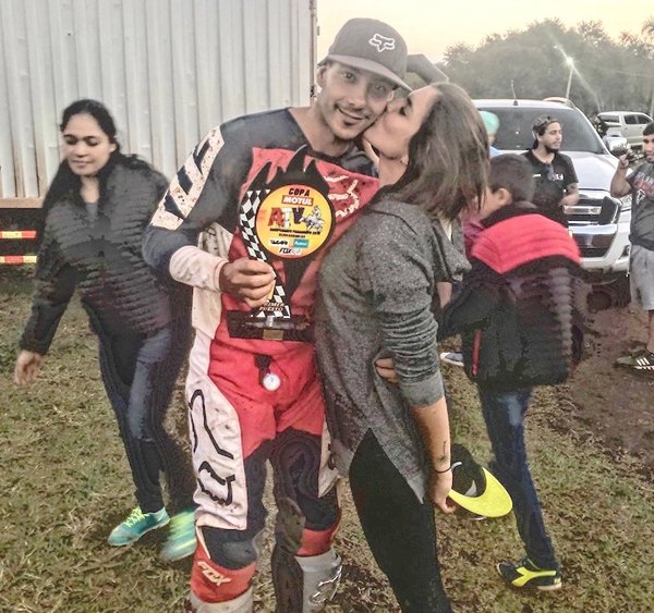 Se muestra con nuevo amor