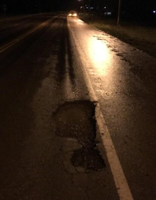 Peligro bache en ruta - Cronicas Ciudadanas - ABC Color