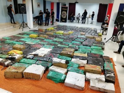 Operativo Gate: incautan 5 toneladas de marihuana - 730am - ABC Color