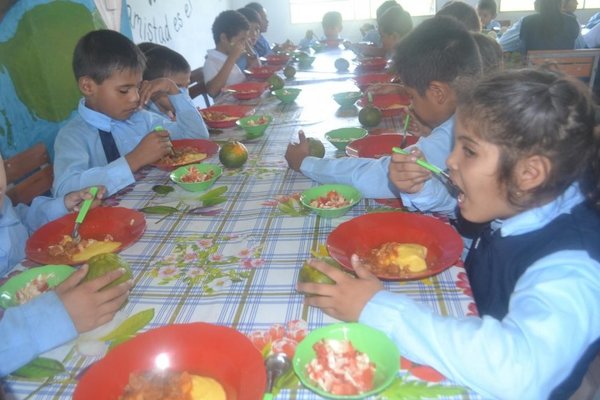 Por fin llega el almuerzo escolar a Alto Paraguay - Nacionales - ABC Color