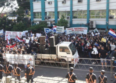 Gran Movilización Nacional de Enfermeras - Radio 1000 AM