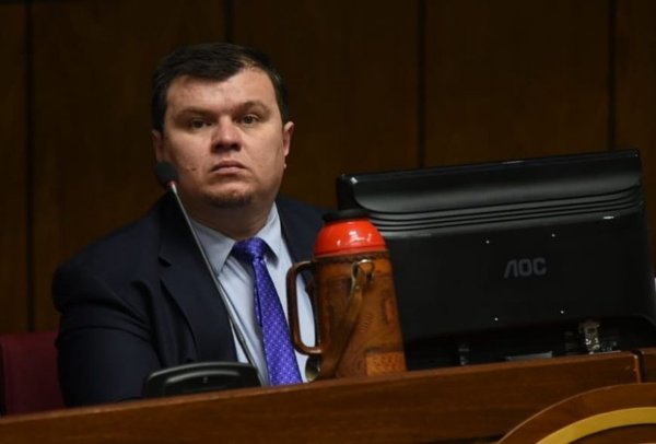 Dionisio, el “pelele” millonario - Nacionales - ABC Color