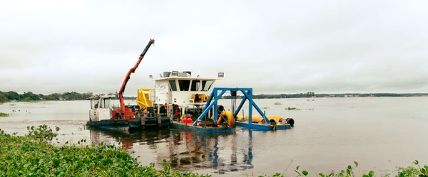 Segunda draga llegó para reforzar los trabajos de refulado en Pilar - ADN Paraguayo