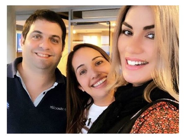 Se reunió para estar en el baila conmigo