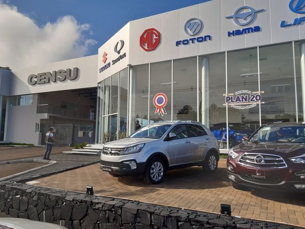 Censu inauguró moderno y amplio showroom en Encarnación