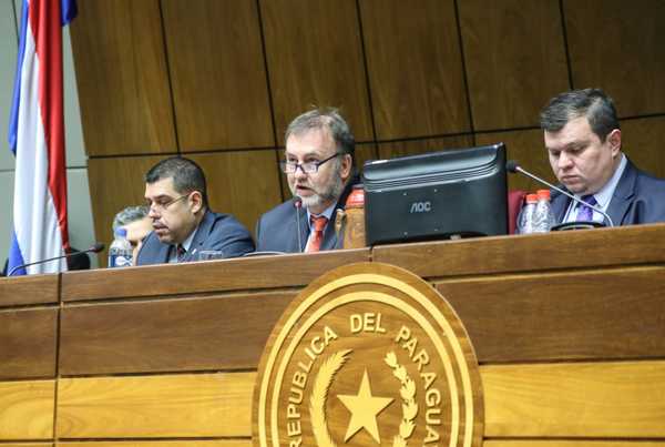 Comisiones del Senado recibieron Proyecto de Modernización Tributaria - ADN Paraguayo