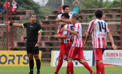 HOY / Lo liquida con contundencia y sigue en carrera