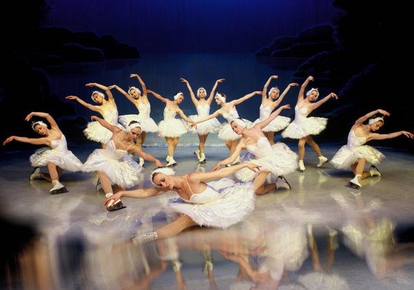 “El lago de los cisnes sobre hielo” se presenta en Asunción