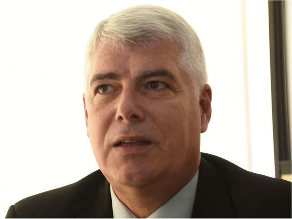 Wiens aclara que seguirá al frente de Obras Públicas