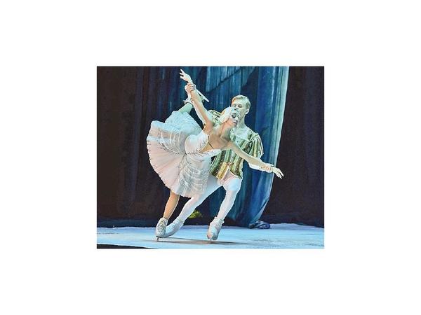 Ballet ruso sobre hielo presenta El lago de los cisnes este sábado y domingo