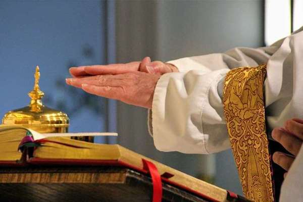 Ex sacerdote defiende la abolición del celibato