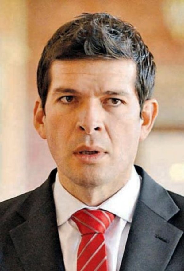Esperan aprobación de proyecto de ley sobre acciones - Nacionales - ABC Color